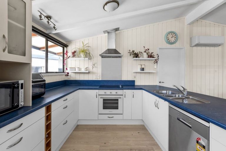 Photo of property in 3 Dorset Place, Tamatea, Napier, 4112