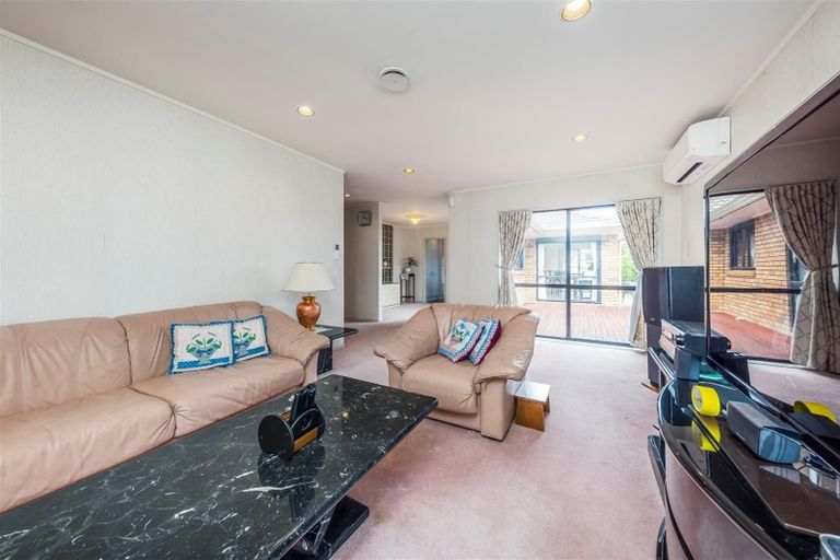 Photo of property in 10 Orangewood Drive, Northpark, Auckland, 2013