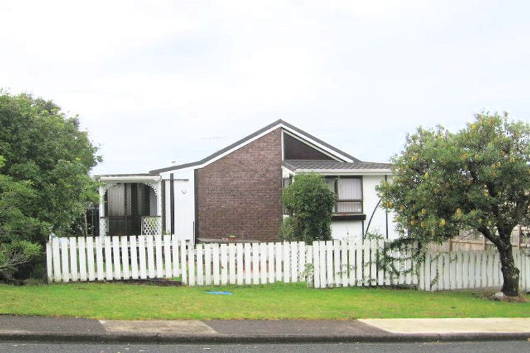 Photo of property in 2/18 Rosario Crescent, Red Beach, 0932