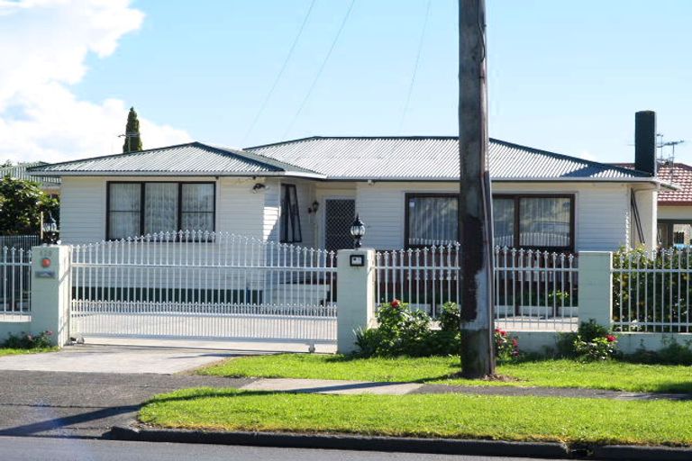 Photo of property in 427 Massey Road, Mangere East, Auckland, 2024