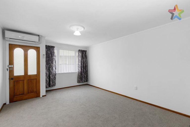 Photo of property in 8 Stamford Grove, Avalon, Lower Hutt, 5011