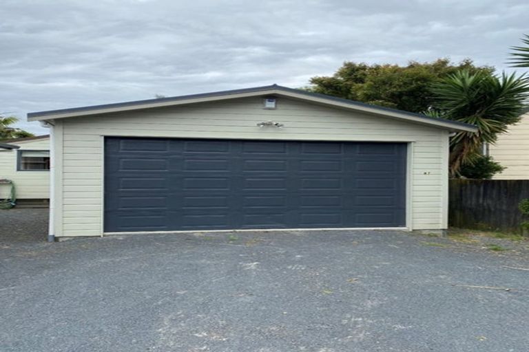 Photo of property in 87 Carnoustie Drive, Wattle Downs, Auckland, 2103