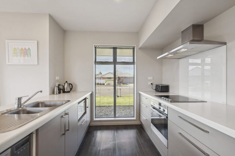 Photo of property in 5 Wisteria Lane, Rangiora, 7400