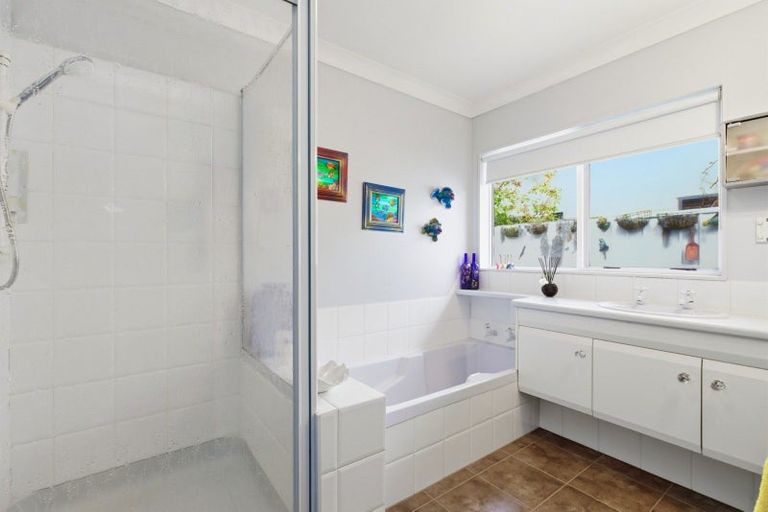 Photo of property in 9 Phoenix Heights, Mount Maunganui, 3116