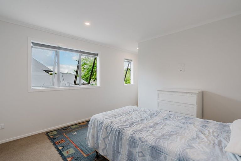 Photo of property in 1/18 Pickering Crescent, Chedworth, Hamilton, 3210