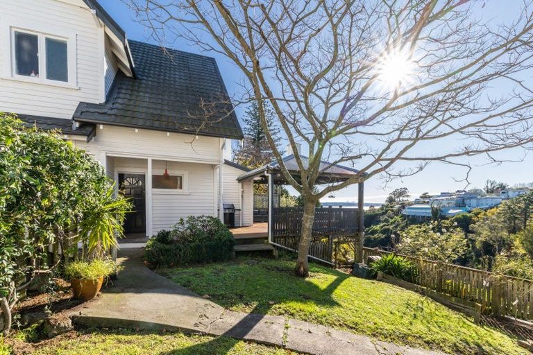 Photo of property in 23 Fitzroy Road, Bluff Hill, Napier, 4110