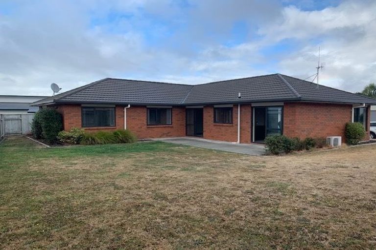 Photo of property in 23 Poplar Grove, Feilding, 4702