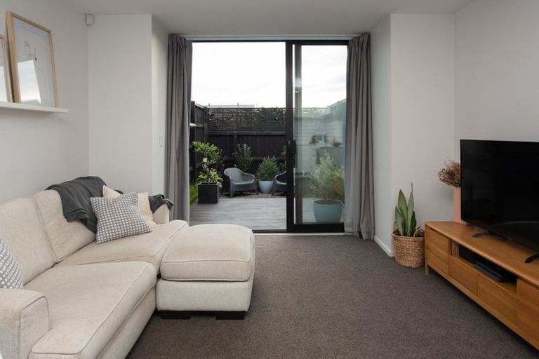 Photo of property in 1036g Colombo Street, St Albans, Christchurch, 8014