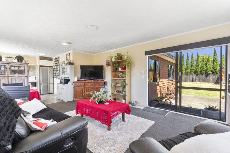Photo of property in 4 Palmer Court, Paraparaumu, 5032