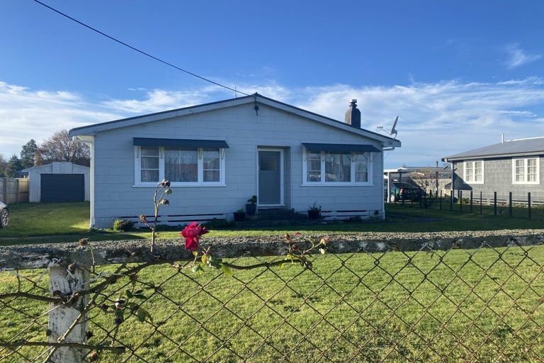 Photo of property in 31 Ross Street, Otane, 4202