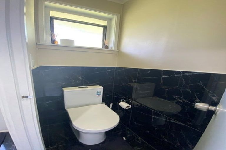 Photo of property in 1/1 Pine Street, New Lynn, Auckland, 0600