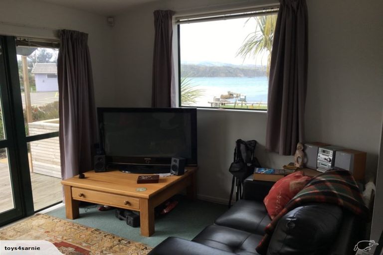 Photo of property in 231u1 Marine Parade, Seatoun, Wellington, 6022