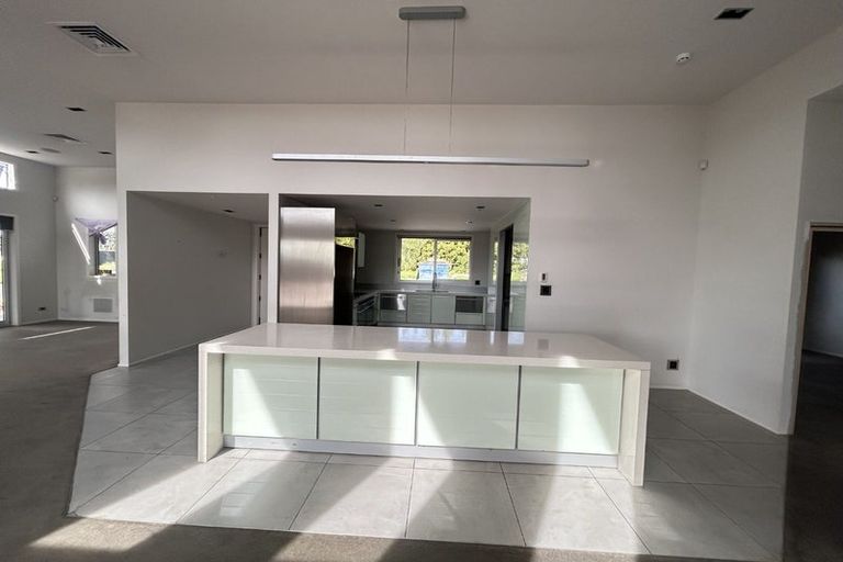 Photo of property in 7 Hayfield Way, Karaka, Papakura, 2113