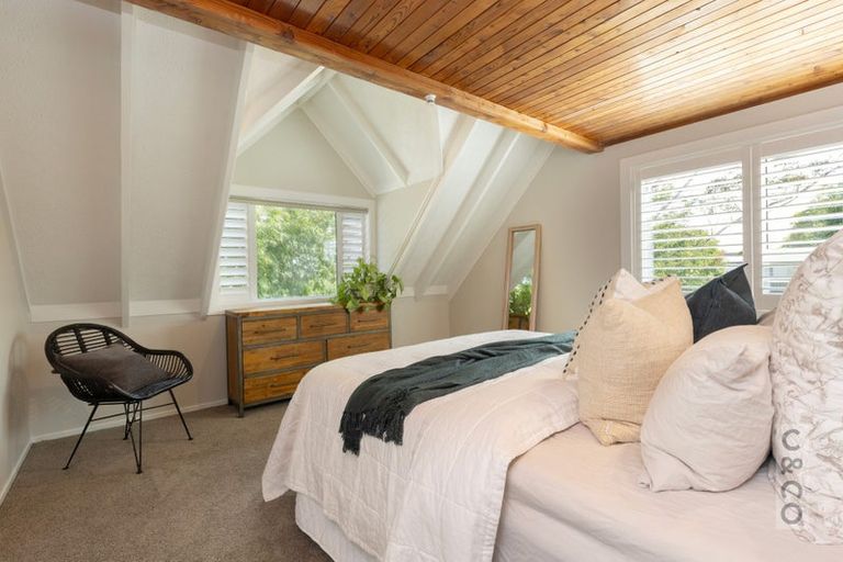 Photo of property in 55 Kaipara Portage Road, Riverhead, 0820