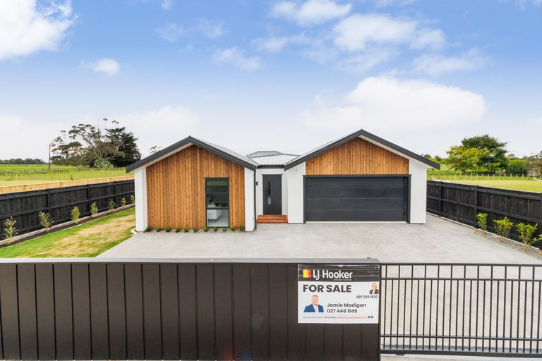 Photo of property in 124 Churcher Street, Maewa, Feilding, 4702