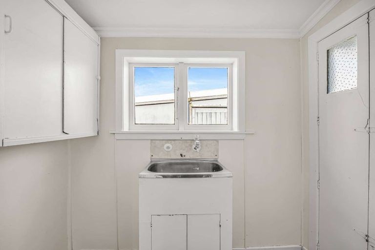 Photo of property in 5 Barrack Street, Whanganui, 4500