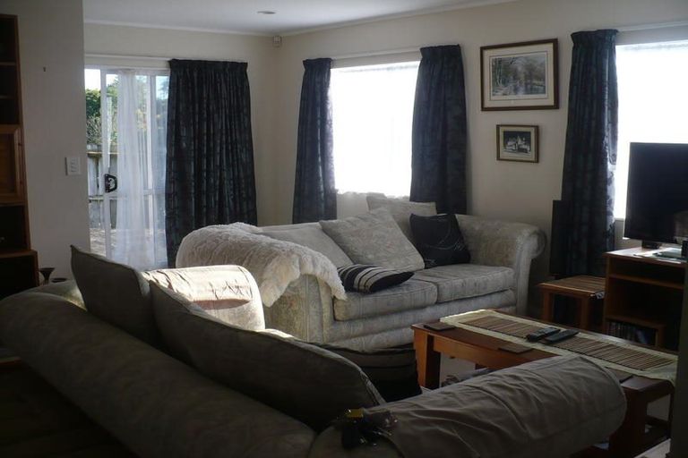 Photo of property in 88 Don Buck Road, Massey, Auckland, 0614