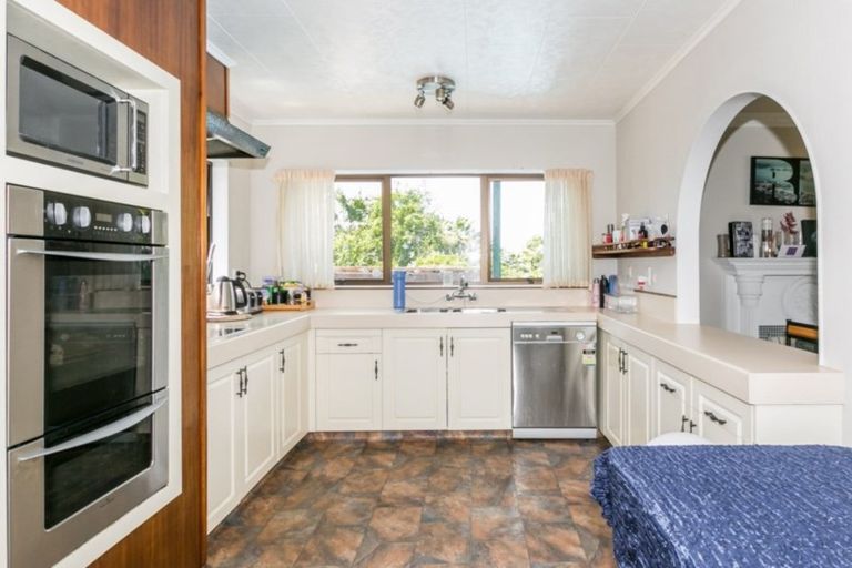 Photo of property in 2 Ewan Place, Taradale, Napier, 4112