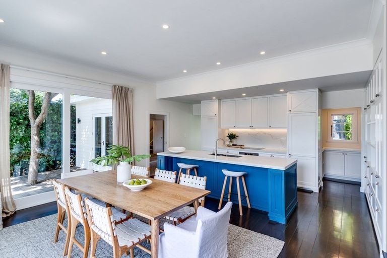 Photo of property in 9 Lindsay Street, Havelock North, 4130