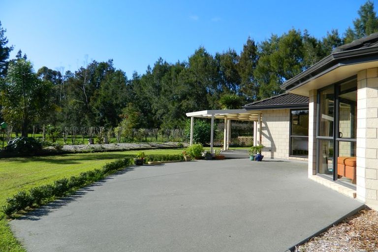 Photo of property in 46 Mangakaretu Road, Waipapa, Kerikeri, 0295