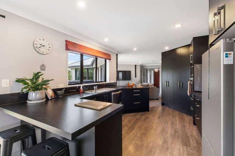 Photo of property in 3 Margaret Place, Waiuku, 2123