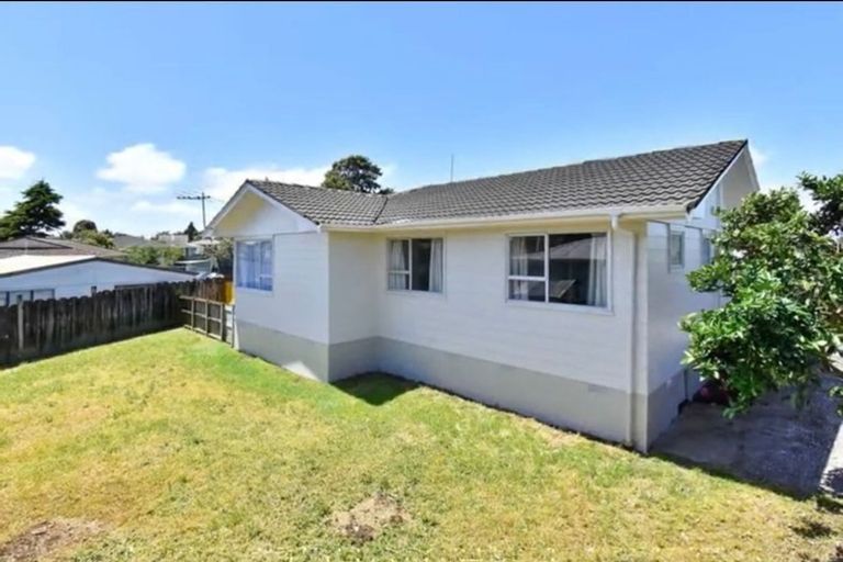 Photo of property in 1/37 John Walker Drive, Manurewa, Auckland, 2102