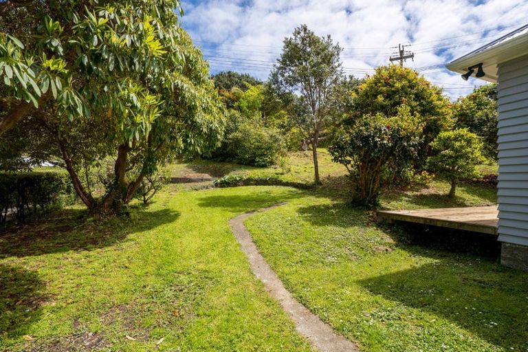 Photo of property in 7 Kiwi Crescent, Tawa, Wellington, 5028