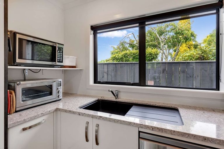 Photo of property in 1 William Street, Marton, 4710