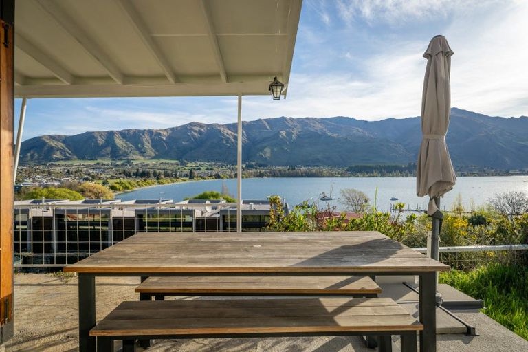 Photo of property in 55 Lakeside Road, Wanaka, 9305