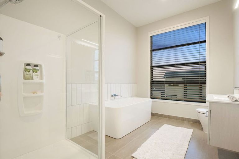 Photo of property in 3 Podgora Avenue, Kumeu, 0810