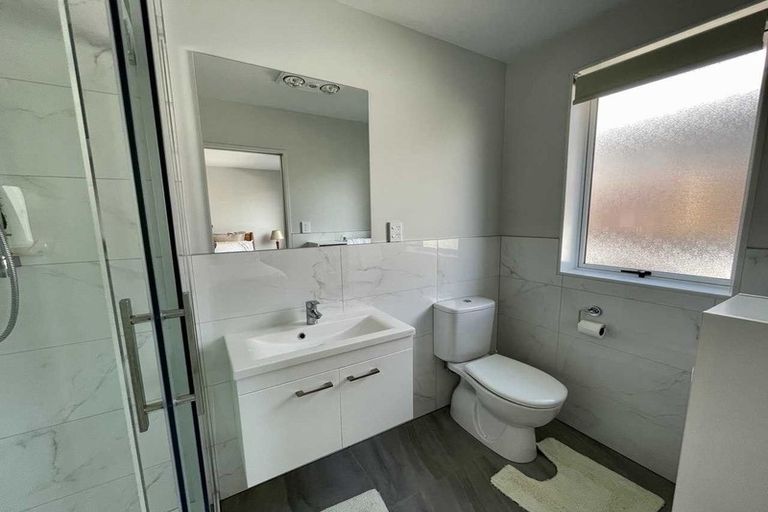 Photo of property in 51a Routley Drive, Glen Eden, Auckland, 0602