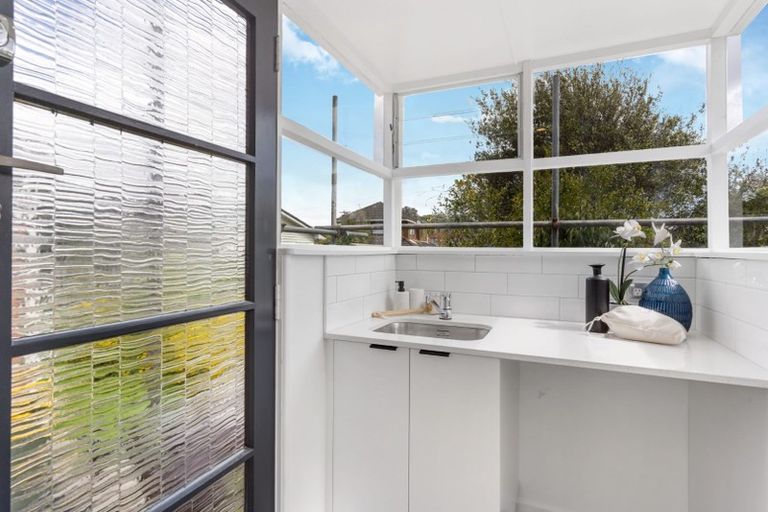 Photo of property in 3/109 Ocean View Road, Hillcrest, Auckland, 0627