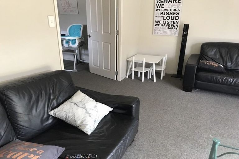 Photo of property in 185 Keri Vista Rise, Papakura, 2110