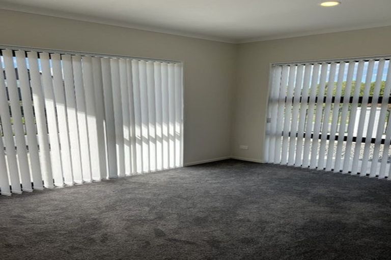 Photo of property in 1 Lime Rise, Flat Bush, Auckland, 2019