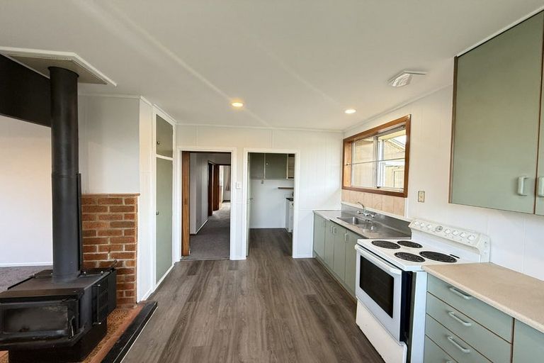 Photo of property in 40 Frensham Crescent, Woolston, Christchurch, 8062