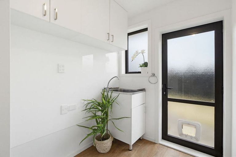 Photo of property in 2/59b Mackworth Street, Woolston, Christchurch, 8062