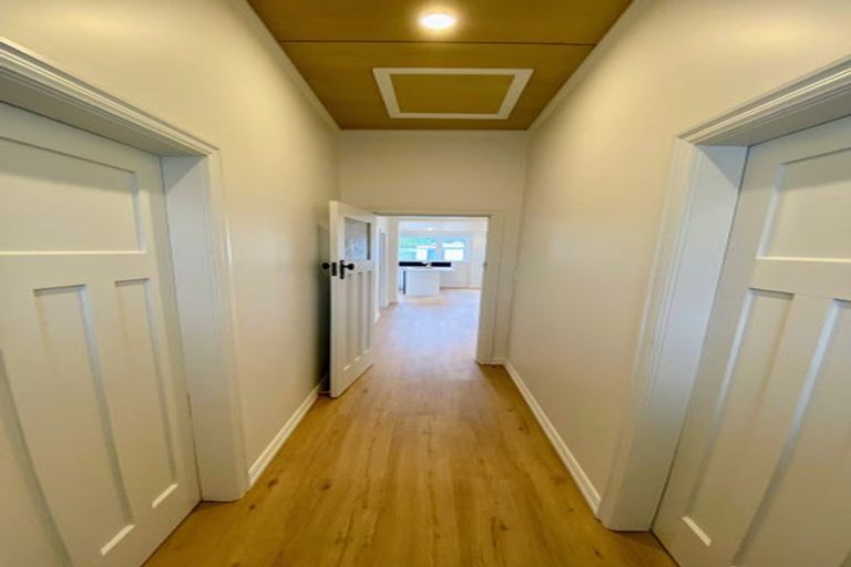 Photo of property in 9 Mckinley Crescent, Brooklyn, Wellington, 6021