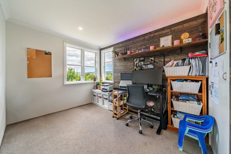 Photo of property in 71a Wyndrum Avenue, Waterloo, Lower Hutt, 5011