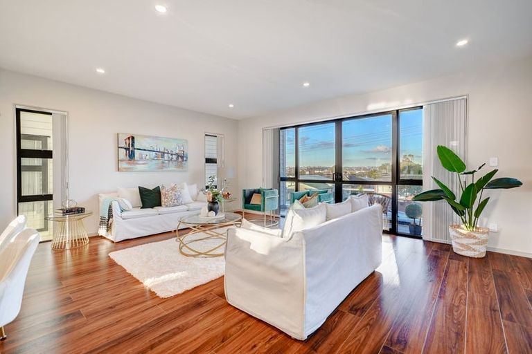 Photo of property in 34d Nikau Street, New Lynn, Auckland, 0600