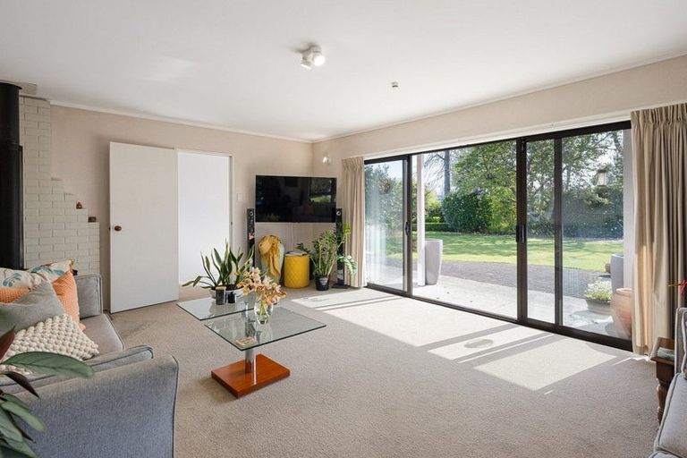 Photo of property in 166 Racecourse Road, Cambridge, 3493