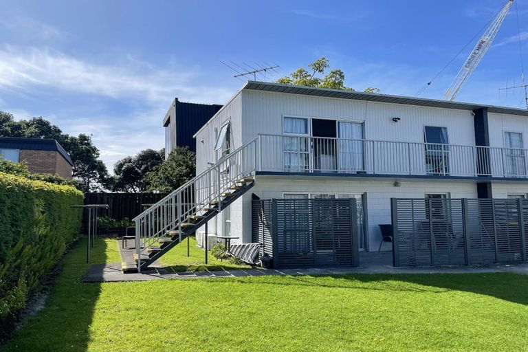 Photo of property in 10/41 Anzac Road, Browns Bay, Auckland, 0630