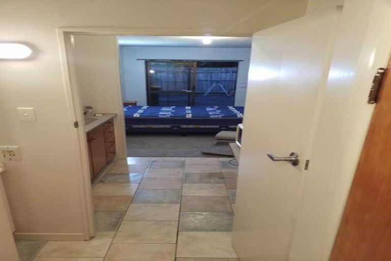 Photo of property in 135 Victoria Street, Cambridge, 3434