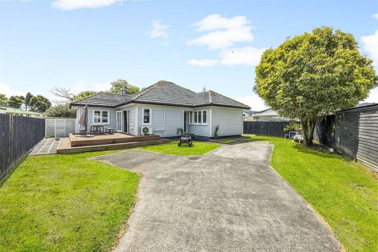 Photo of property in 16b Kerry Place, Papakura, 2110