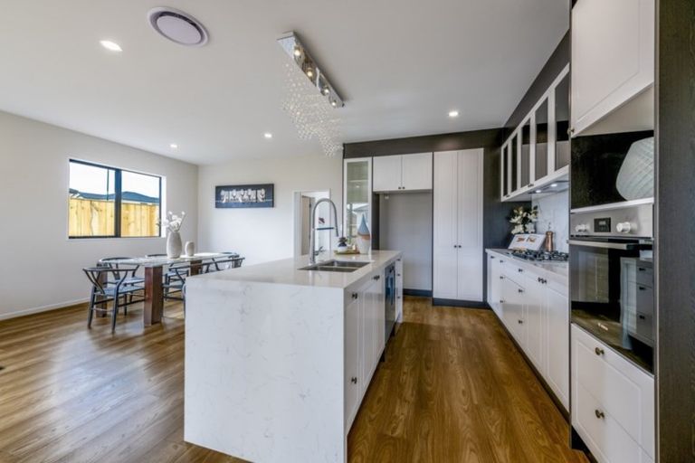 Photo of property in 13 Matiki Road, Flat Bush, Auckland, 2019