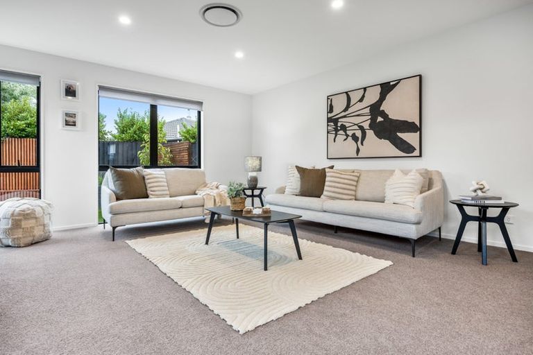 Photo of property in 16 Coupling Close, Prebbleton, 7604