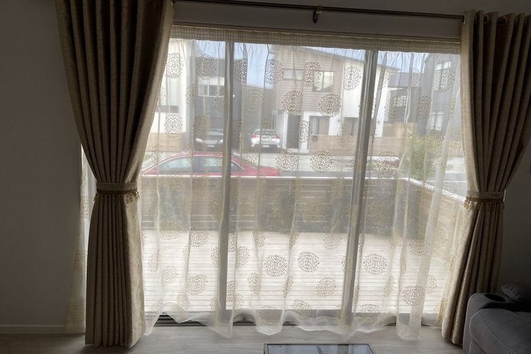 Photo of property in 7 Hea Road, Hobsonville, Auckland, 0616