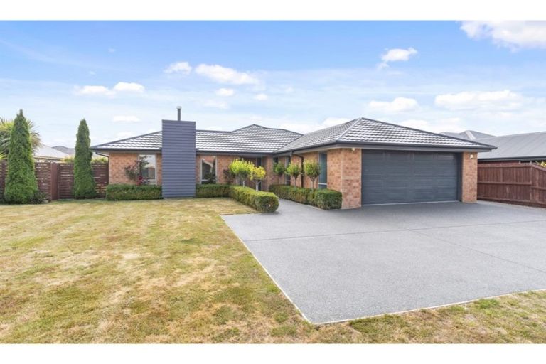 Photo of property in 19 Stationmasters Way, Prebbleton, 7604