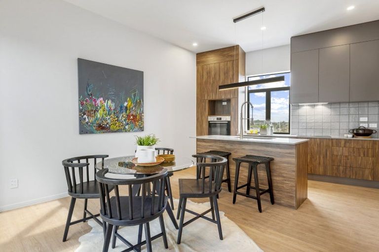 Photo of property in 83 Bearing Parade, Long Bay, Auckland, 0630