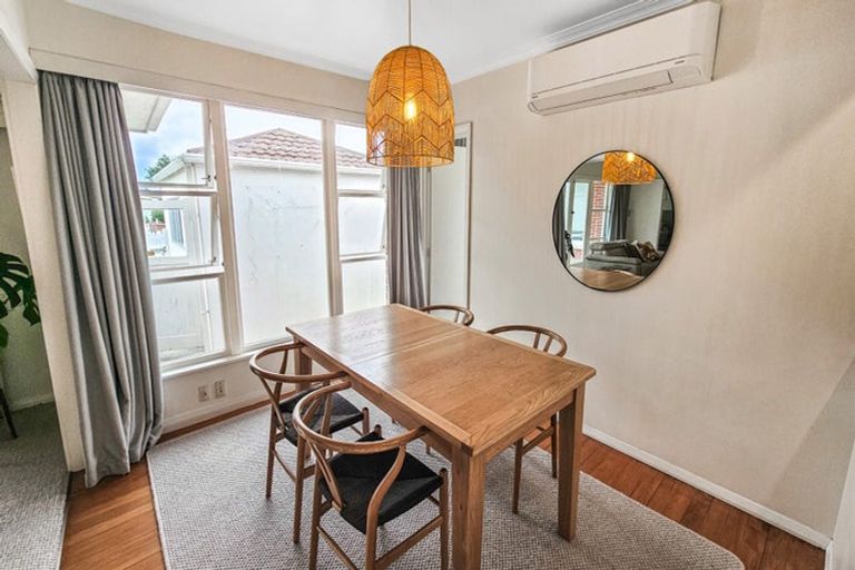 Photo of property in 4 Harpham Street, Taradale, Napier, 4112