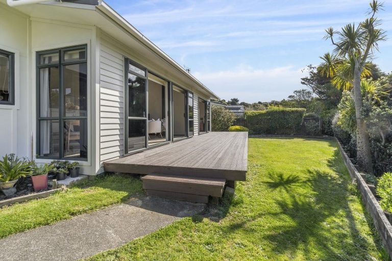 Photo of property in 13 Chorley Grove, Churton Park, Wellington, 6037